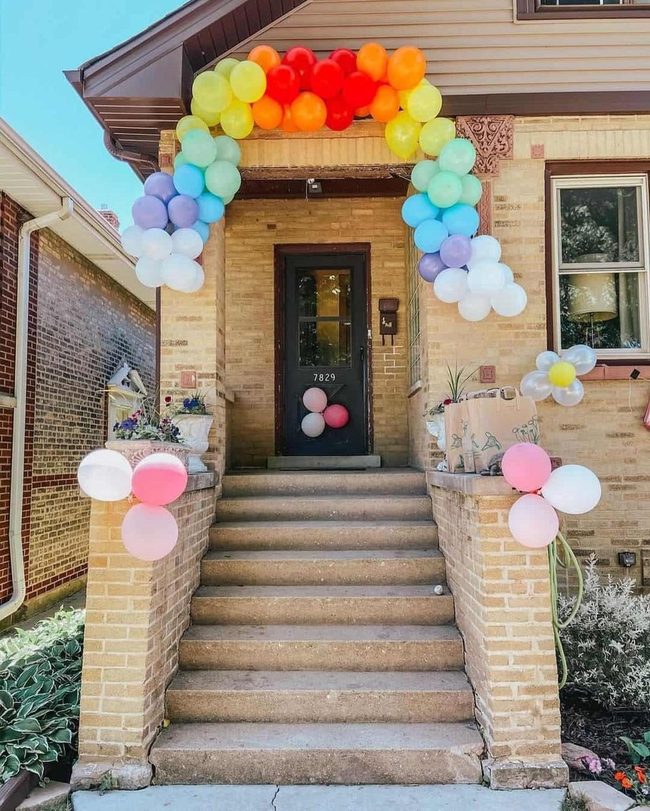 Balloon Arch Red Brick Welcome