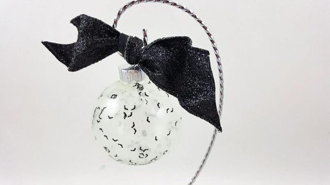 Black Bow Glass Sphere