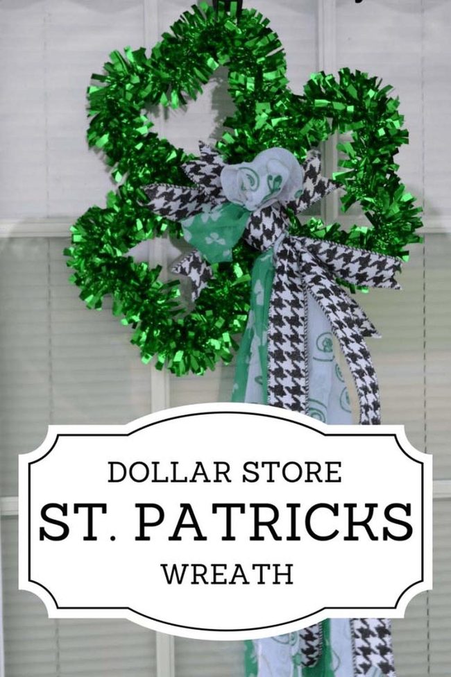 Green Wire Shamrock Entrance