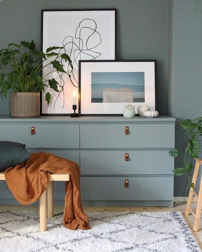 Rust Cloth Benches, Neutral Walls