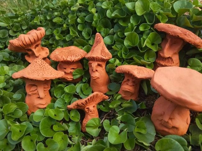 Terracotta Mushroom Garden Faces