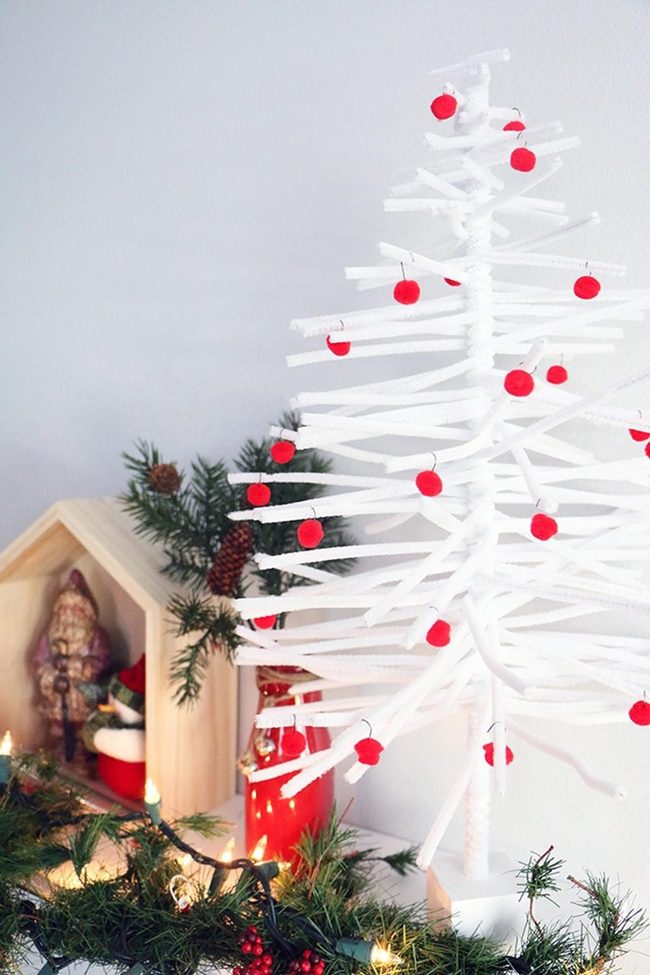 White Pipe Cleaner Christmas Tree