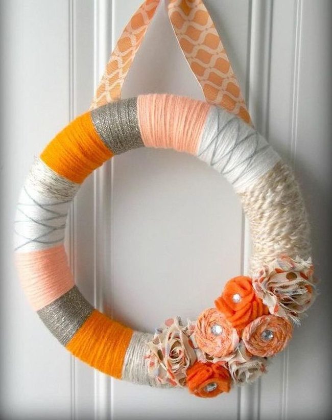 Orange Peach Yarn Wreath Sparkle