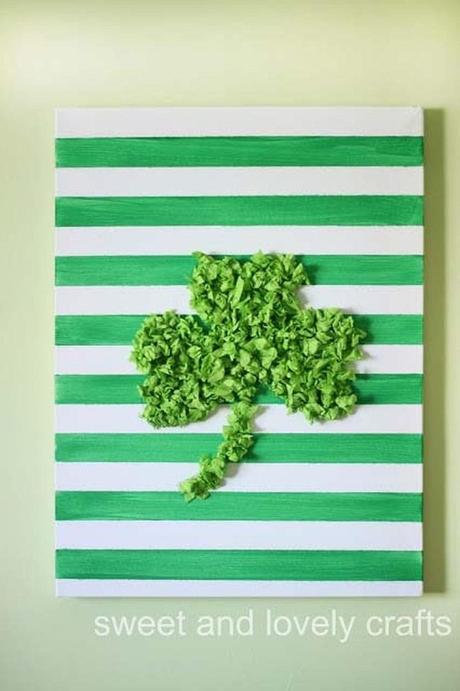 Green Shamrock Line Art