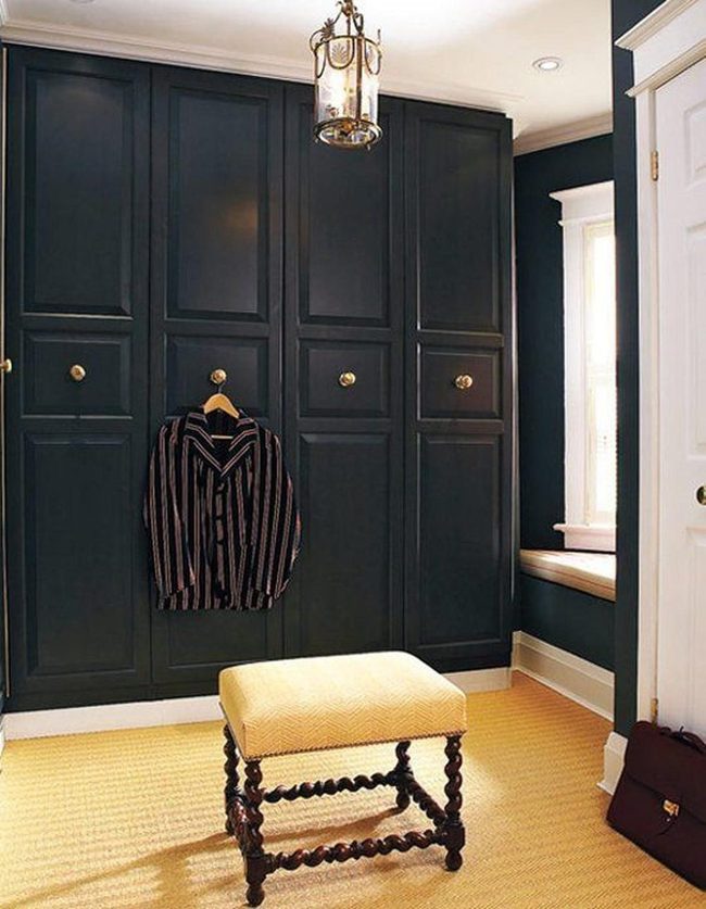 Navy Cabinets, Yellow Cushion Contrast