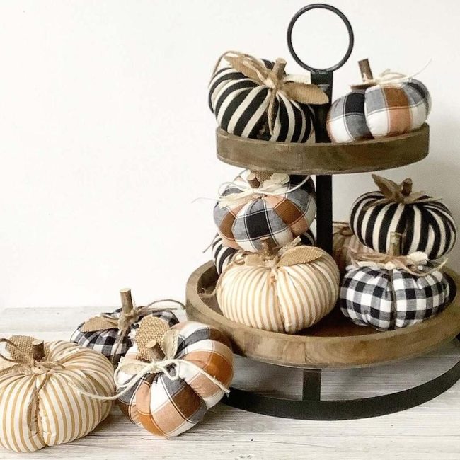 Plaid Pumpkins Black White Butterscotch