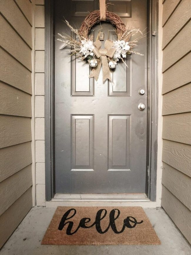Grapevine Wreath With Metallic Bells