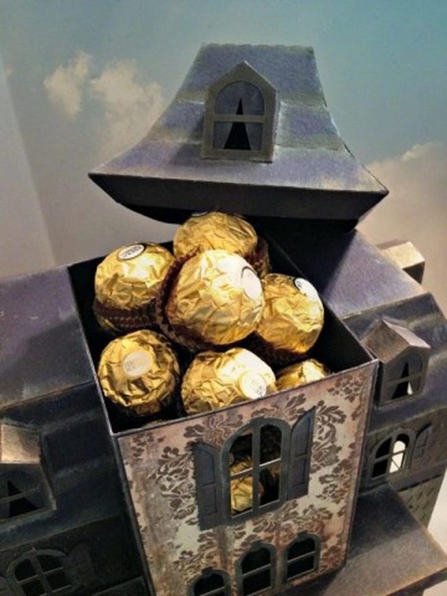 Metallic Chocolate House With Gold Treasures