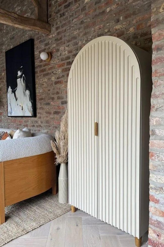 Cream Arched Cabinet With Gold Handles