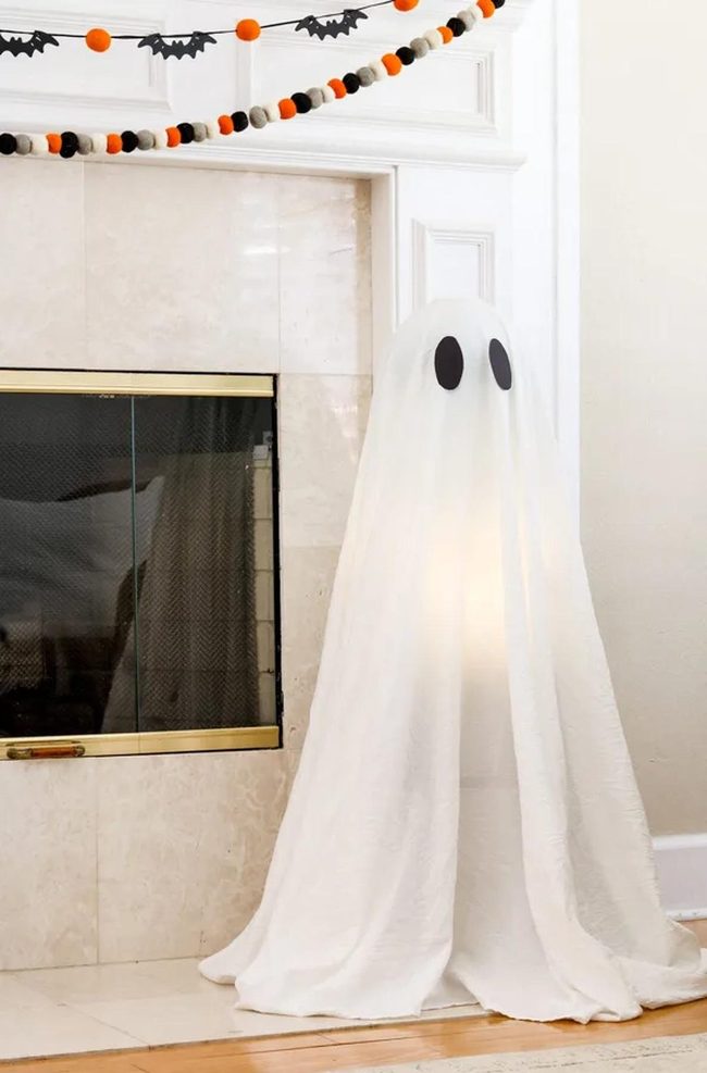 Glowing Phantom Fireplace Glow