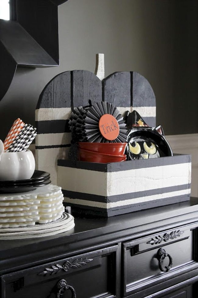 Black And White Halloween Setup