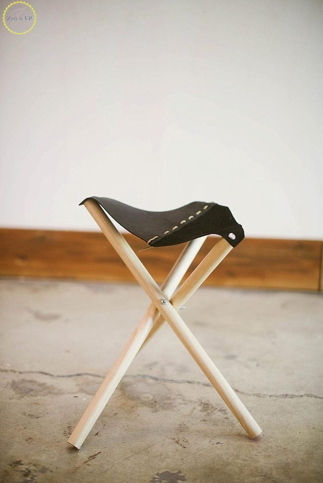 Dark Leather X-Stool Minimalist