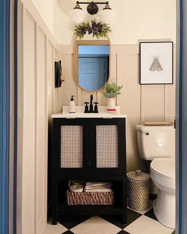 Black And White Checkered Bathroom