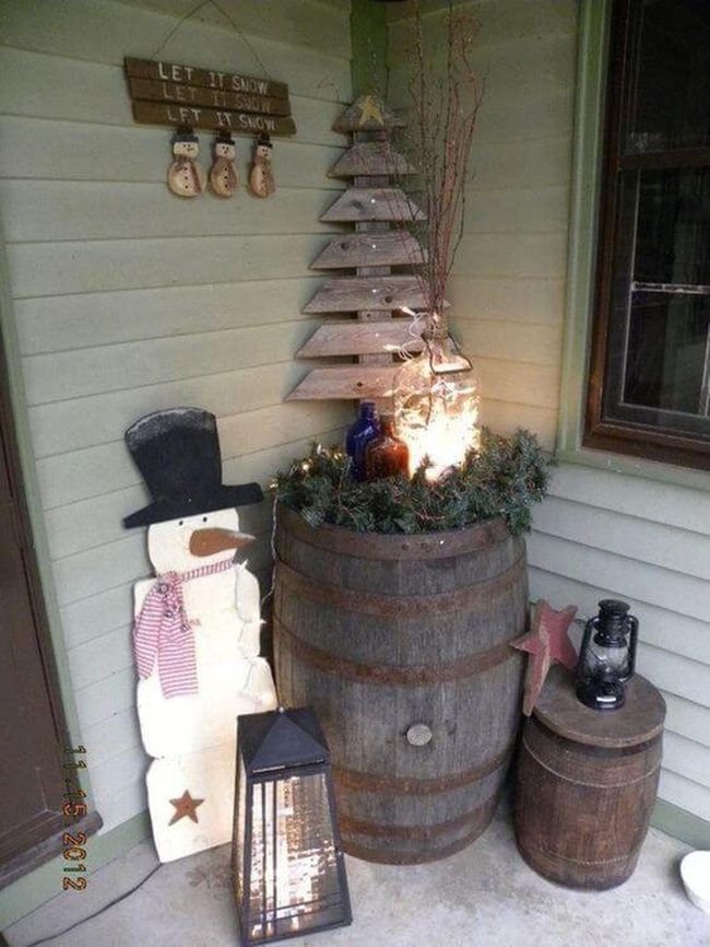 Aged Wood Barrel Blooming Seasons