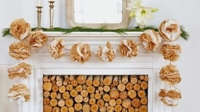 Fluffy White Filter Pom-Poms