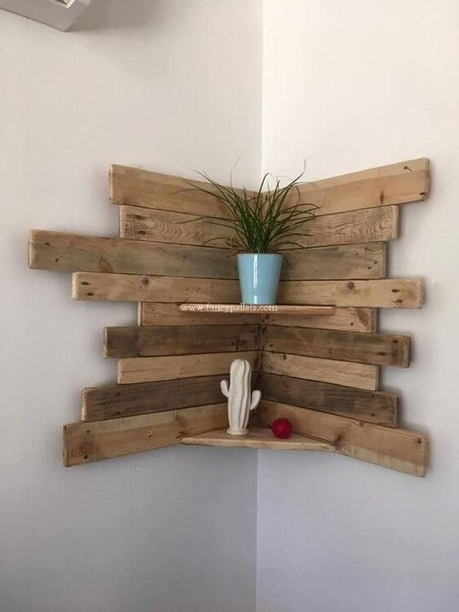 Reclaimed Wood Pallet Shelves