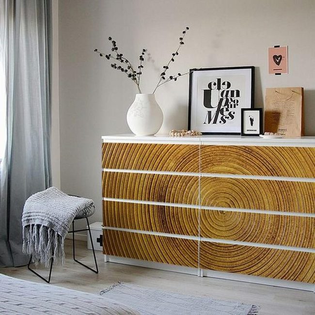 Neutral Wood And Soft Layers