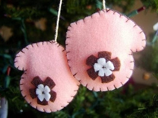 Pink Felt Flower Mittens