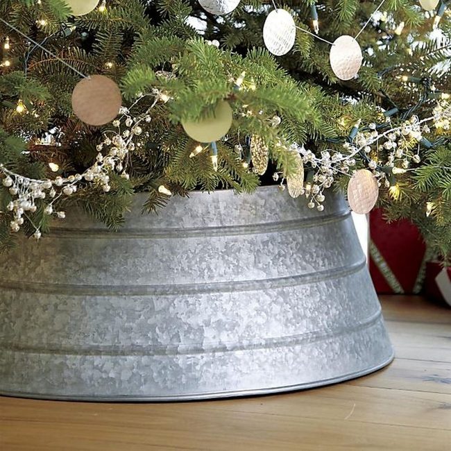 Metal Tub Christmas Tree