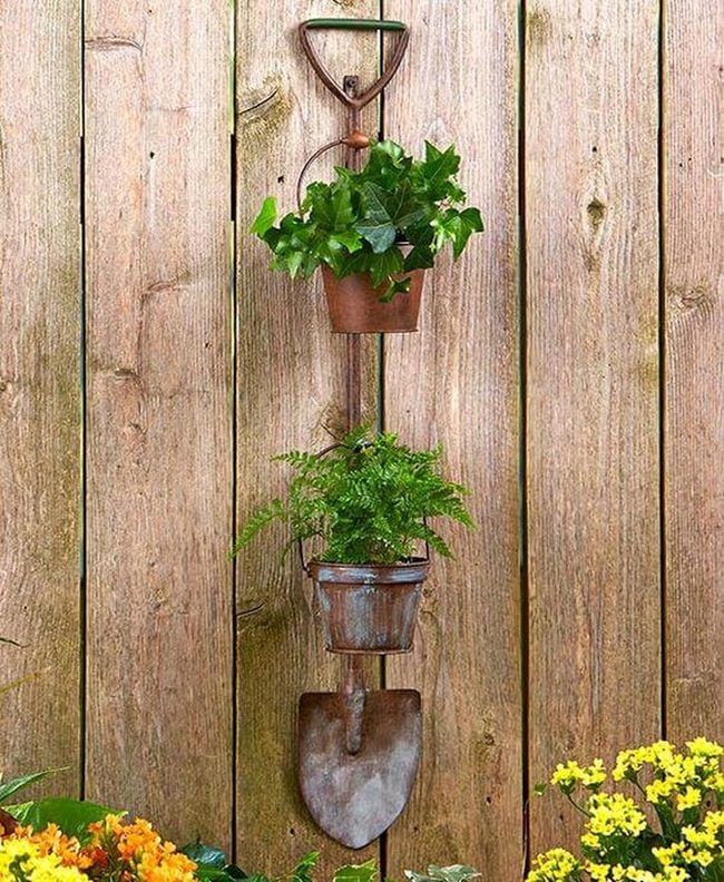 Vintage Shovel Garden Wall