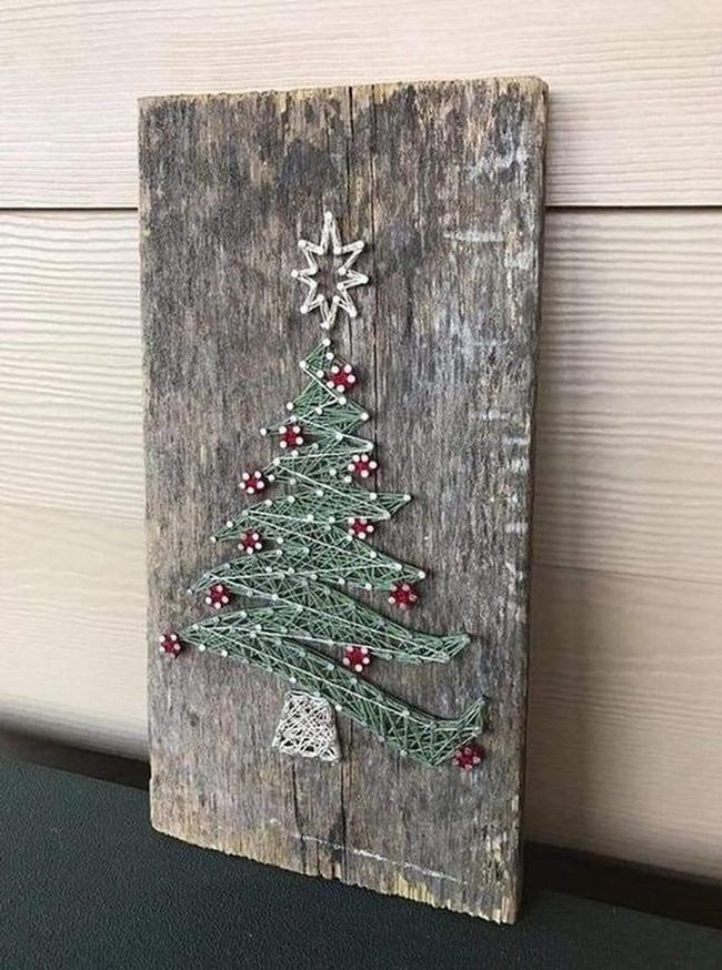 Green String Wood Tree With Red Beads
