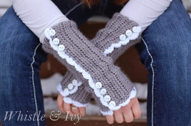 Gray Knit Warmers, Ruffled Edges