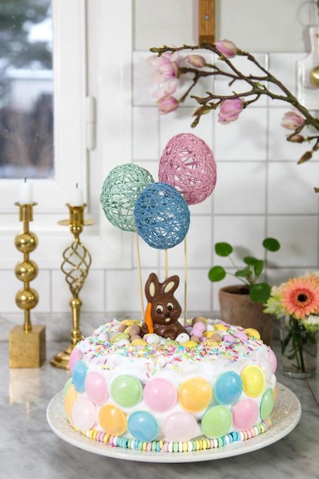 White Tiles, Pastel Cake Celebration