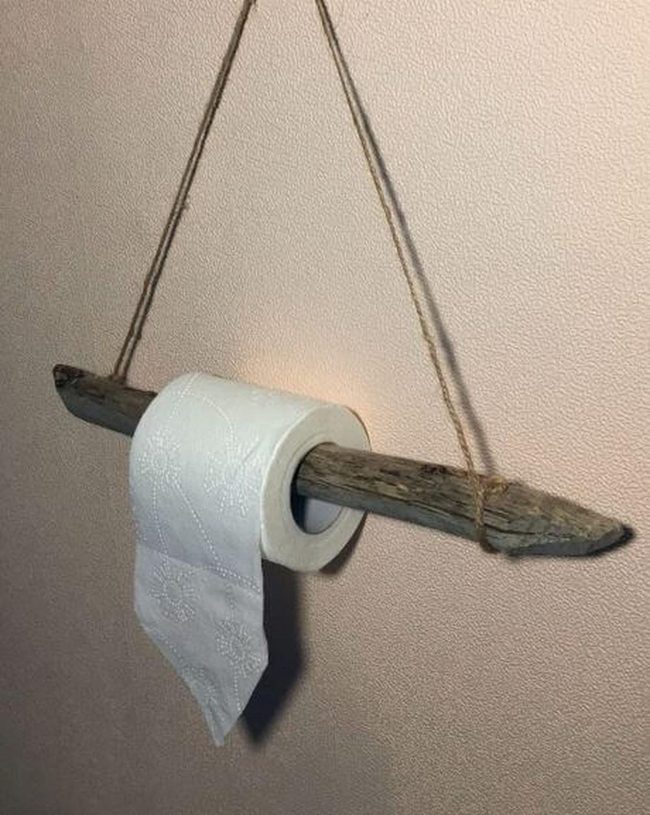Driftwood Twine Bathroom Statement