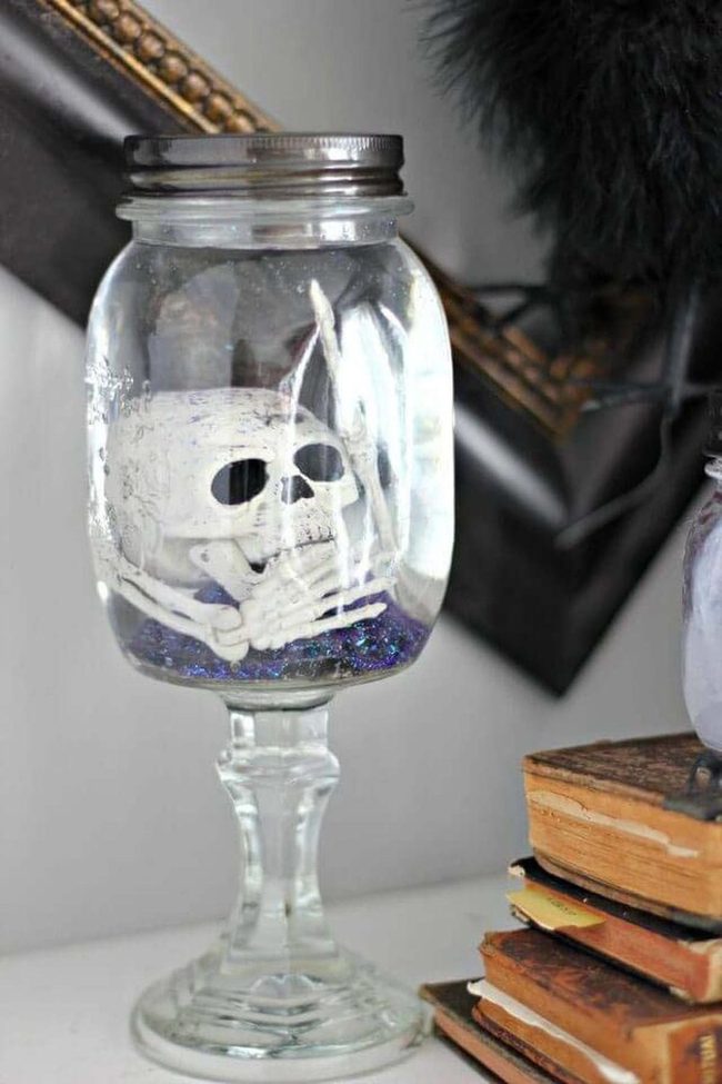 Floating Skeleton Jar Décor