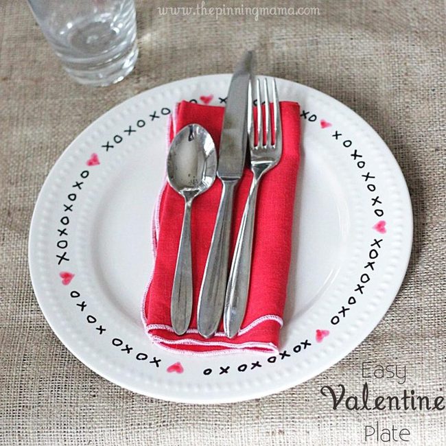 White Plate Red Hearts Game