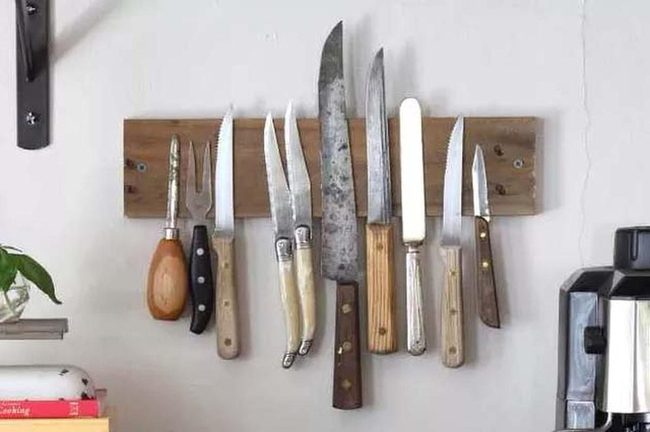 Reclaimed Wood Magnetic Knife Display