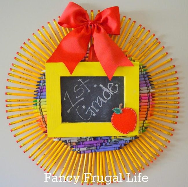Red Bow First Grade Circle