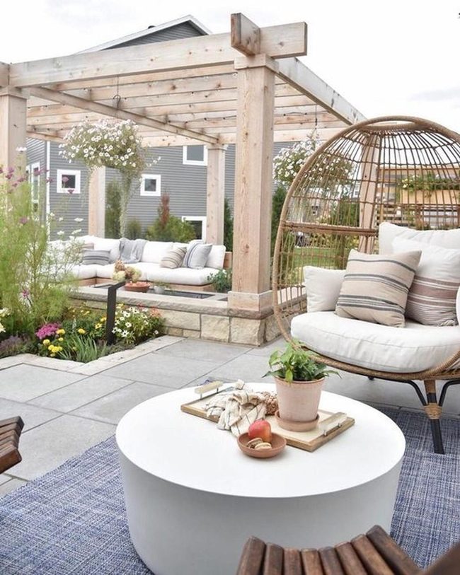 Sunlit Garden Room With Hanging Flowers