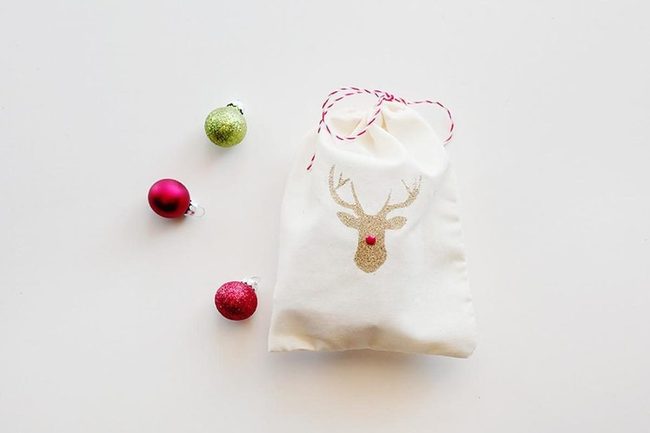 Gold Glitter Reindeer Gift Bags