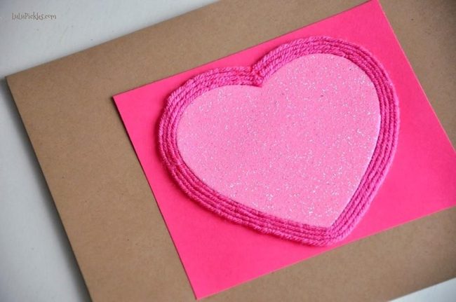 Pink Glitter Heart With Yarn Texture