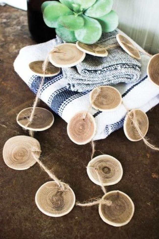 Natural Wood Disc Garland