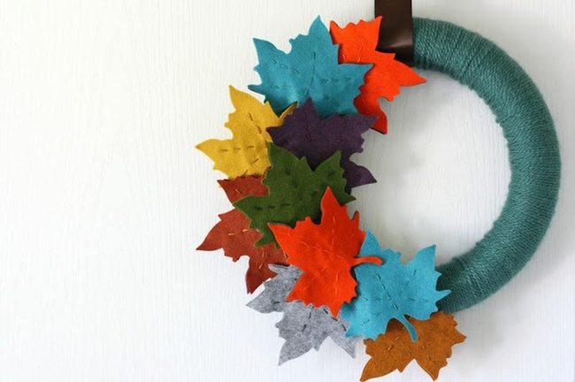 Multicolor Felt Leaves Autumn Wreath