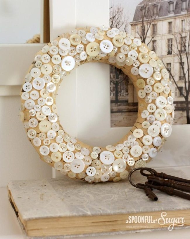 Cream Button Memories Wall