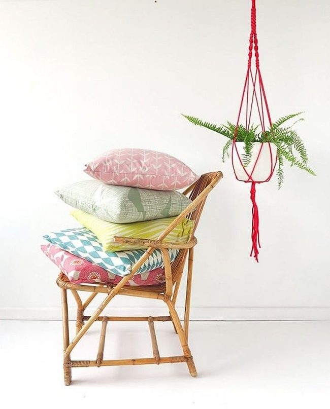 Knotted Cotton Suspends Living Green