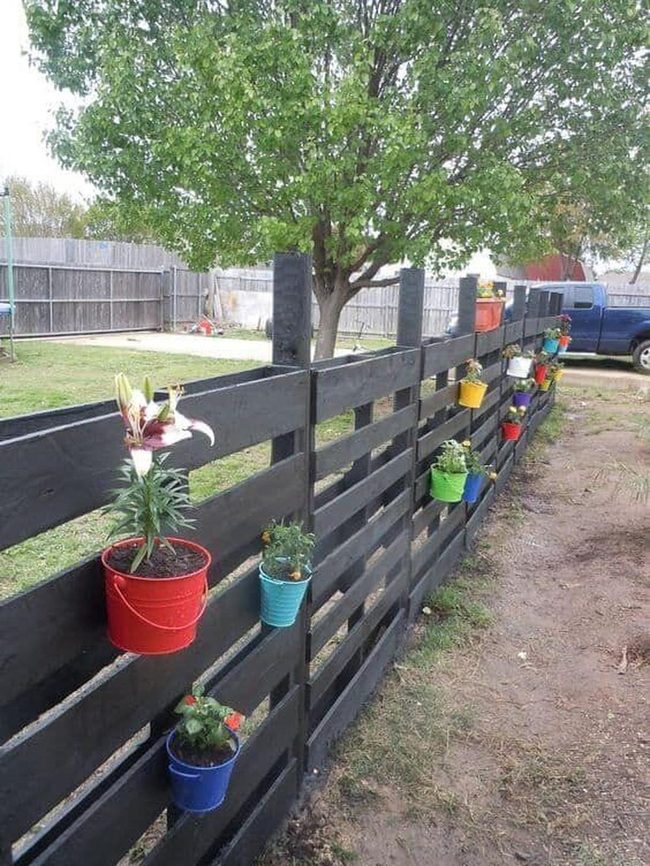 Black Pallet Wall Garden