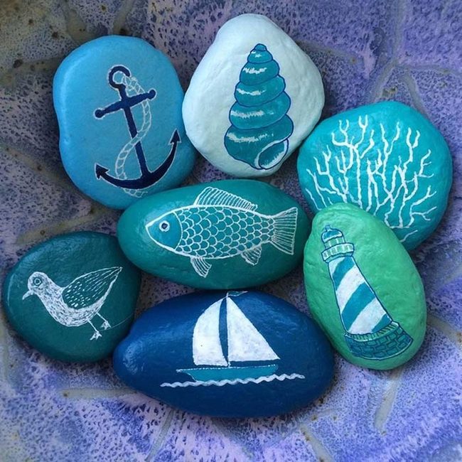 Painted Rocks, Ocean Blues