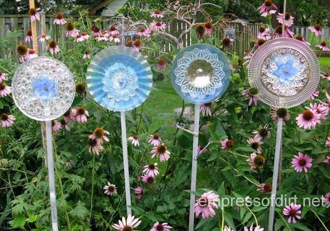 Sparkling Glass Plate Flowers
