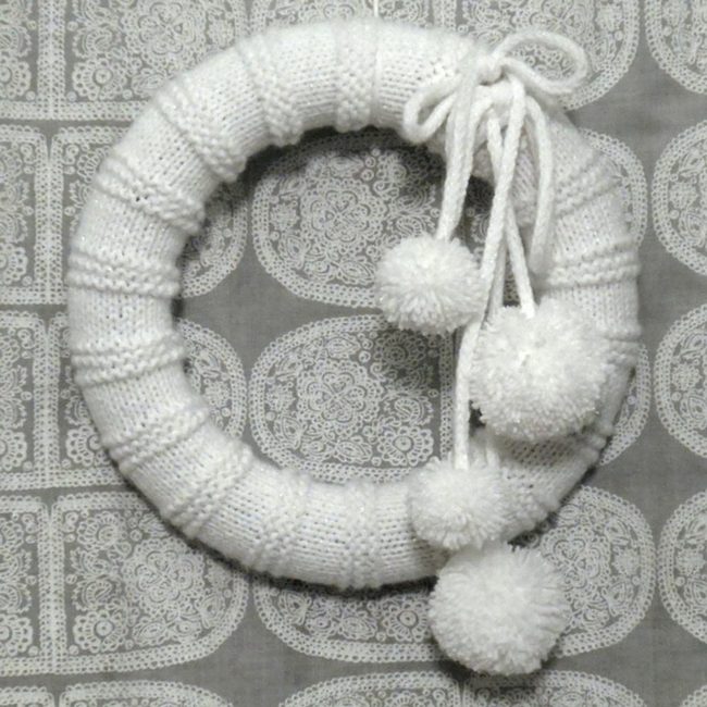 White Pom-Pom Knit Wreath