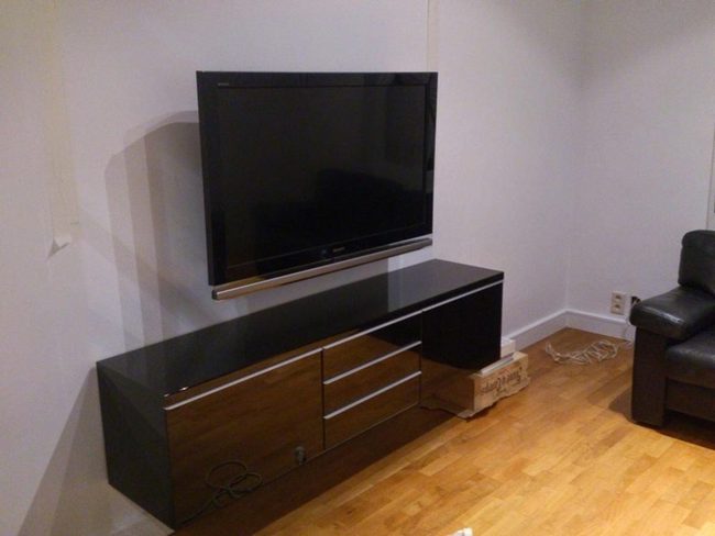 Black Tv Panels Silver Hardware