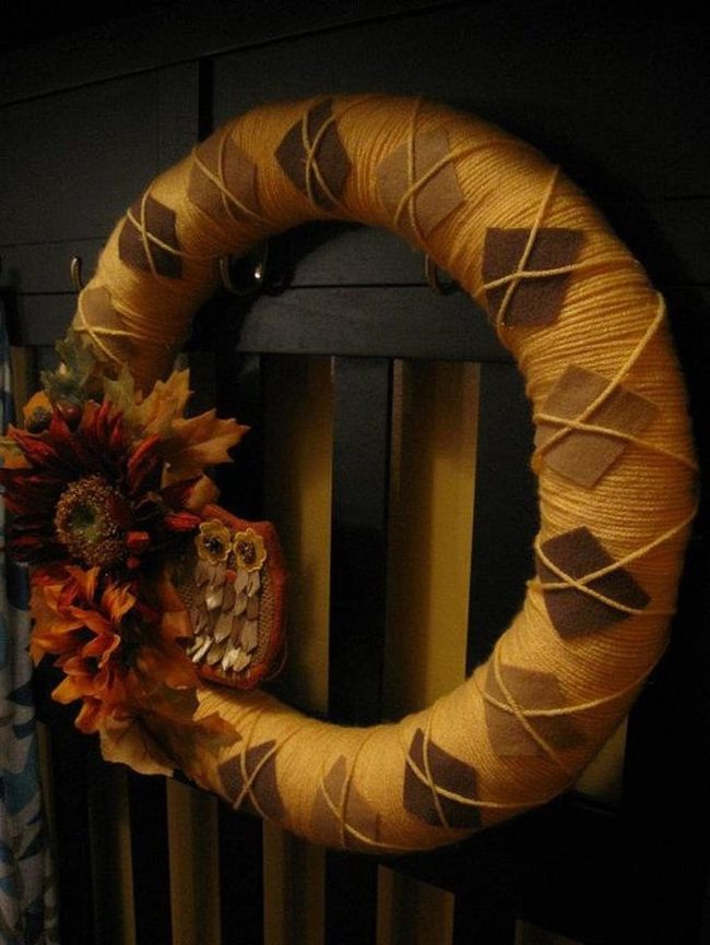 Yellow Yarn Owl Wreath