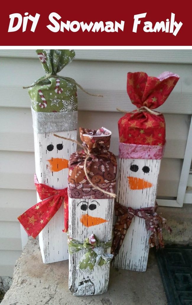 Weathered Wood Snowman Family