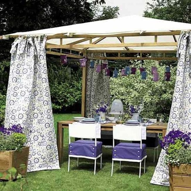 Purple Cushioned Outdoor Dining Retreat