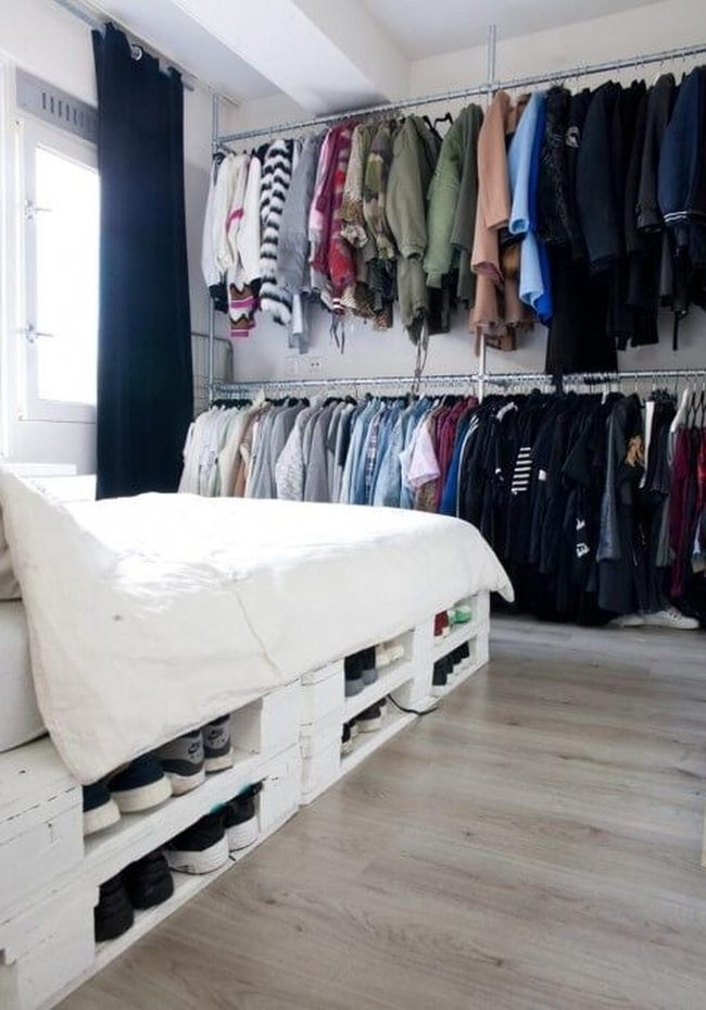 Metal Rack Pastel Bedroom