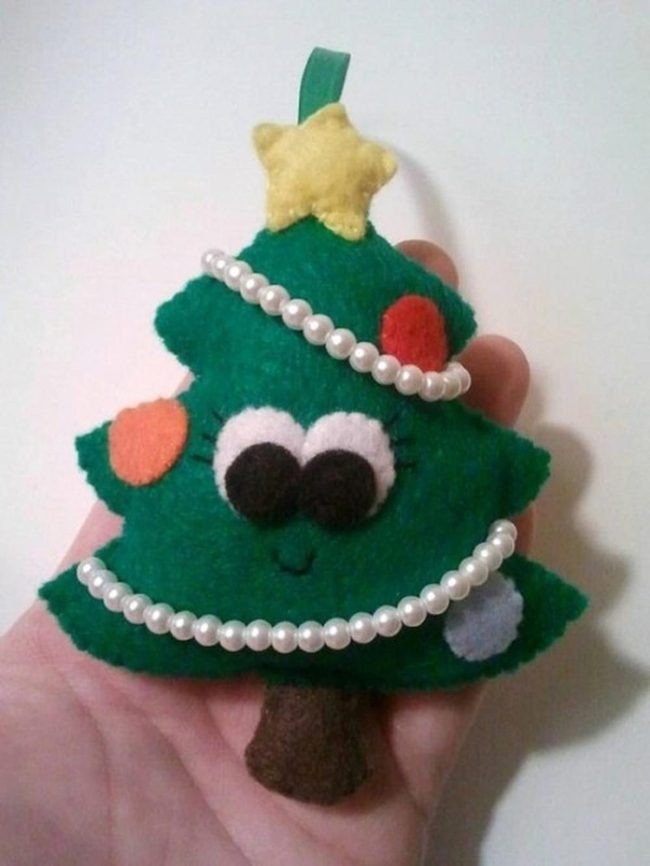 Tiny Green Felt Tree With Eyes