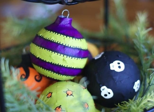 Purple Striped Halloween Spheres